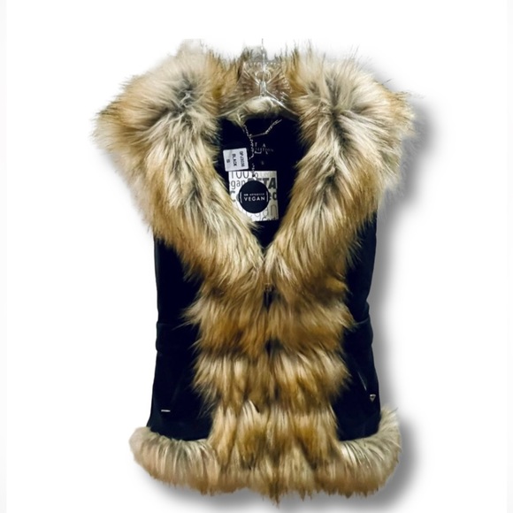 Other - NWT Vegan Leather and Fur Zip-up Vest
